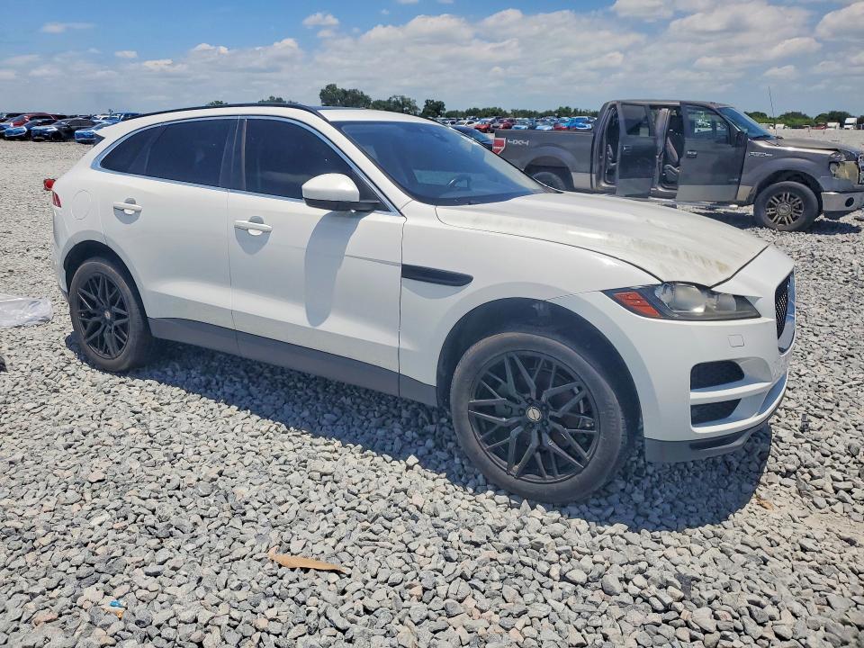 2018 Jaguar F-pace VIN SADCK2FN0JA241434 COPART salvage auction — NORMAL WEAR, FL - CERTIFICATE OF TITLE, sold $3,150 on 2026-07-10 (photo 4)