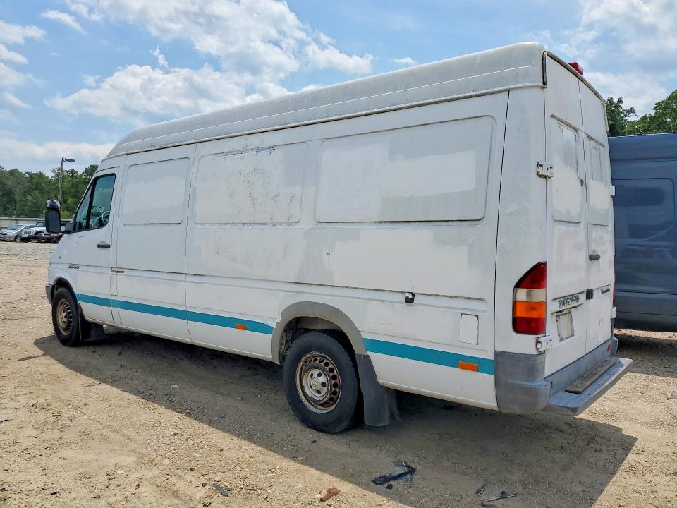 2006 Dodge Sprinter VIN WD0PD744265907747 COPART salvage auction — MECHANICAL, VA - CERTIFICATE OF TITLE, sold $225 on 2026-07-14 (photo 2)