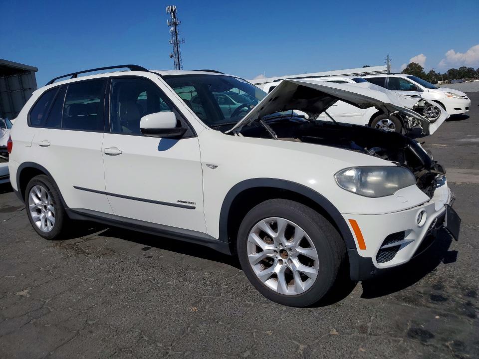 2012 BMW VIN 5UXZV4C58CL754398 COPART salvage auction — FRONT END, Ca - Salvage Certificate, sold $450 on 2026-07-13 (photo 4)