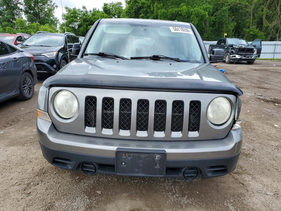 2012 Jeep Patriot VIN 1C4NJPAB6CD647379 COPART salvage auction — UNDERCARRIAGE, On - Permit No Brand - Unfit, sold $400 on 2026-07-09 (photo 5)