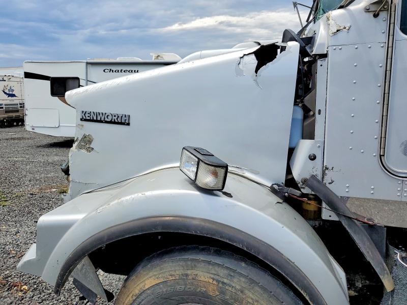 2018 Kenworth T800 VIN 1NKDLP0X6JJ180500 COPART salvage auction — FRONT END, VA - CERT OF TITLE - SALVAGE, sold $14,300 on 2026-07-16 (photo 7)