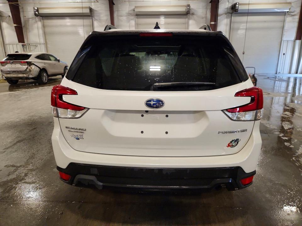 2024 Subaru Forester VIN JF2SKADC1RH471121 COPART salvage auction — SIDE, MN - CERT OF TITLE-SALVAGE, sold $11,200 on 2026-09-01 (photo 6)