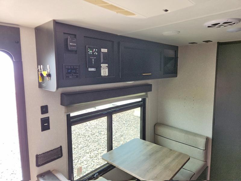 2022 Fore - forest river Recreational vehicle (rv) VIN 5ZT2CKEC9NY018034 COPART salvage auction — HAIL, MO - SALVAGE CERTIFICATE OF TITLE, sold $5,300 on 2026-07-16 (photo 5)