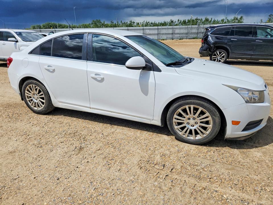2014 Chevrolet Cruze VIN 1G1PH5SB2E7110851 COPART salvage auction — HAIL, Ab - Bos - Rebuilt, sold $1,650 on 2026-07-03 (photo 4)