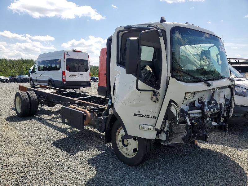 2025 Isuzu Nrr VIN JALE5W161S7P03726 COPART salvage auction — FRONT END, AZ - DEALER ONLY SALVAGE TITLE, sold $7,200 on 2026-07-13 (photo 1)