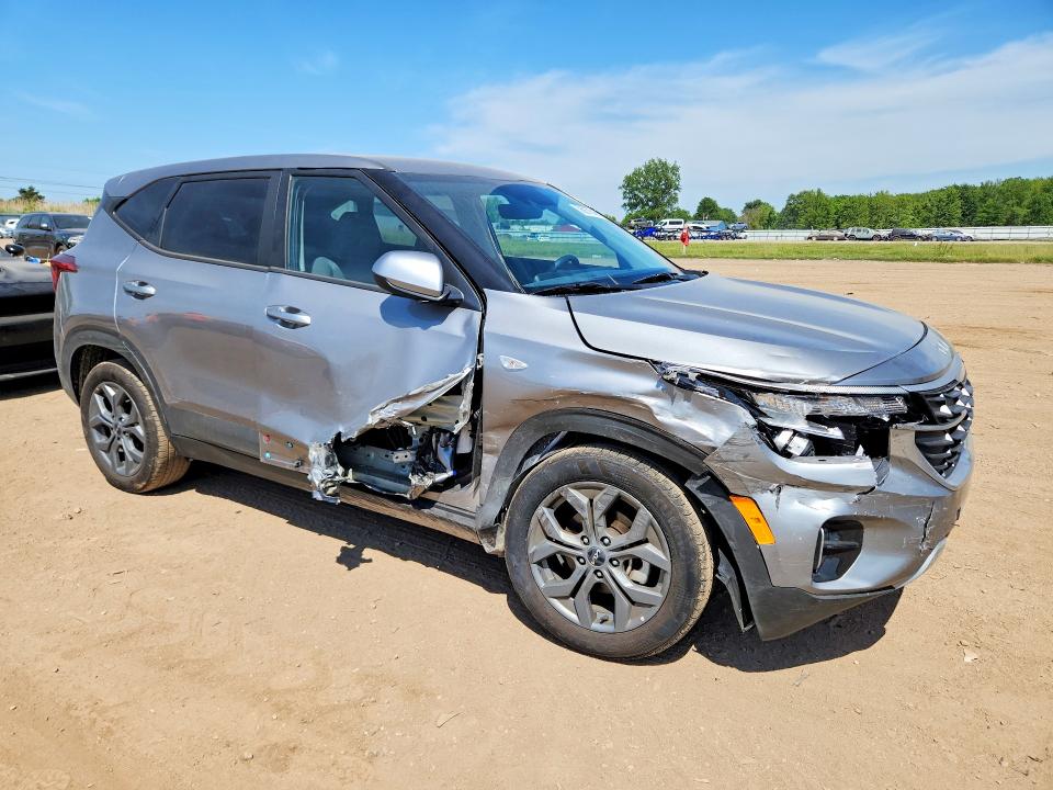 2026 Kia Seltos VIN KNDEP2AA6T7924703 COPART salvage auction — FRONT END, OH - CERT OF TITLE-SALVAGE, sold $6,400 on 2026-07-02 (photo 4)