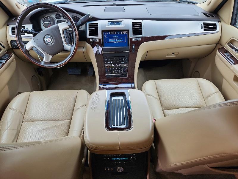 2014 Cadillac Escalade VIN 1GYS4JEF3ER112059 COPART salvage auction — FRONT END, Il - Salvage Certificate, sold $2,050 on 2026-08-03 (photo 8)
