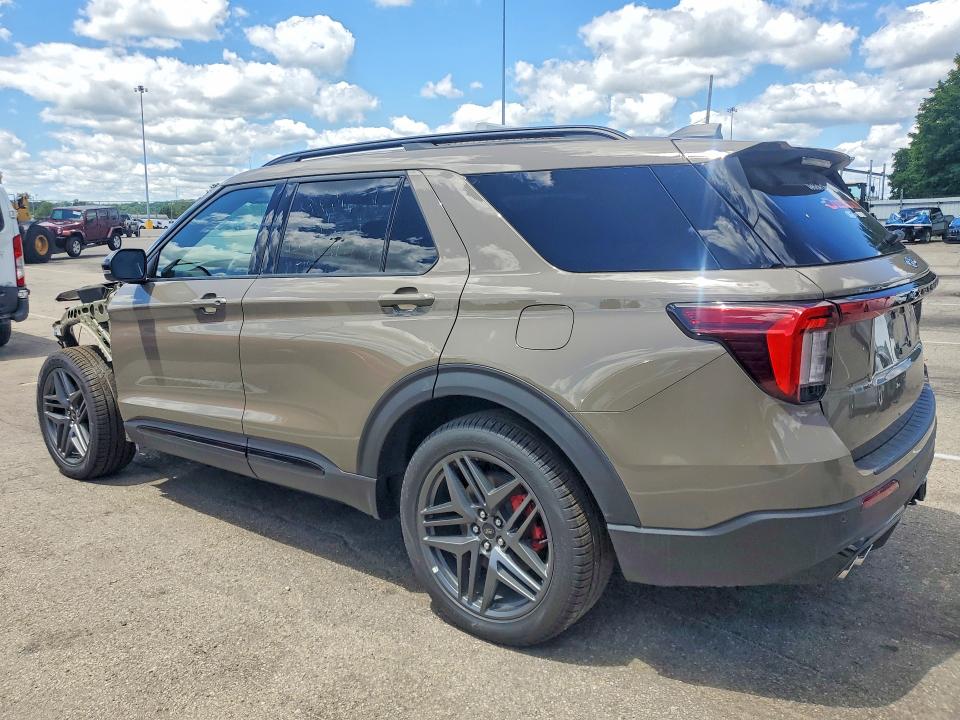 2026 Ford Explorer VIN 1FMWK8GC4TGB43401 COPART salvage auction — FRONT END, Oh - Cert Of Title-Salvage, sold $23,300 on 2026-07-04 (photo 2)