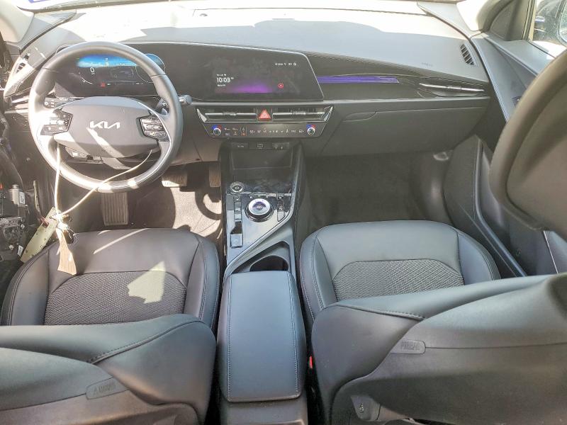 2024 Kia Niro VIN KNDCR3L10R5121667 COPART salvage auction — SIDE, TX - CERTIFICATE OF TITLE, sold $9,600 on 2026-07-08 (photo 8)