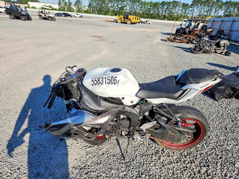 2025 Kawasaki Zx VIN JKBZXJK17SA011434 COPART salvage auction — FRONT END, Nc - Salvage Certificate Of Title, sold $30 on 2026-07-30 (photo 3)
