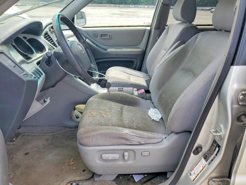 2004 Toyota Highlander VIN JTEHD21A140028868 COPART salvage auction — FRONT END, Wa - Vehicle Cert Of Ownership-Titl, sold $375 on 2026-07-27 (photo 7)