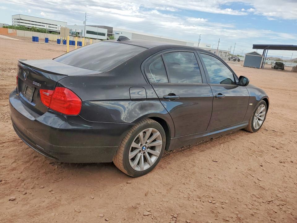 2011 BMW 3er VIN WBAPK5G59BNN24581 COPART salvage auction — MINOR DENT/SCRATCHES, AZ - CERT OF TITLE-RESTORED SALVAGE, sold $2,350 on 2026-07-07 (photo 3)