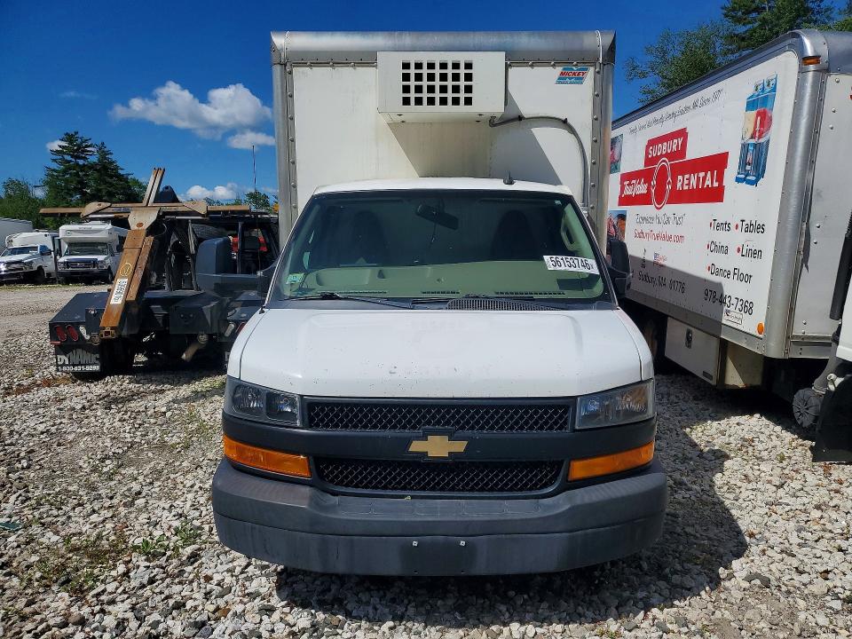 2020 Chevrolet Express VIN 1HA6GVCG1LN003374 COPART salvage auction — MECHANICAL, Sc - Certificate Of Title, sold $1,600 on 2026-08-03 (photo 5)
