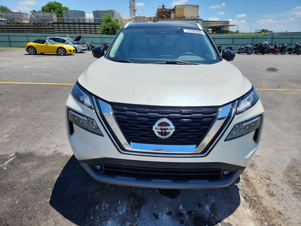 2021 Nissan VIN JN8AT3CA0MW023948 COPART salvage auction — HAIL, OK - CERT OF TITLE-SALVAGE, sold $5,300 on 2026-07-24 (photo 5)