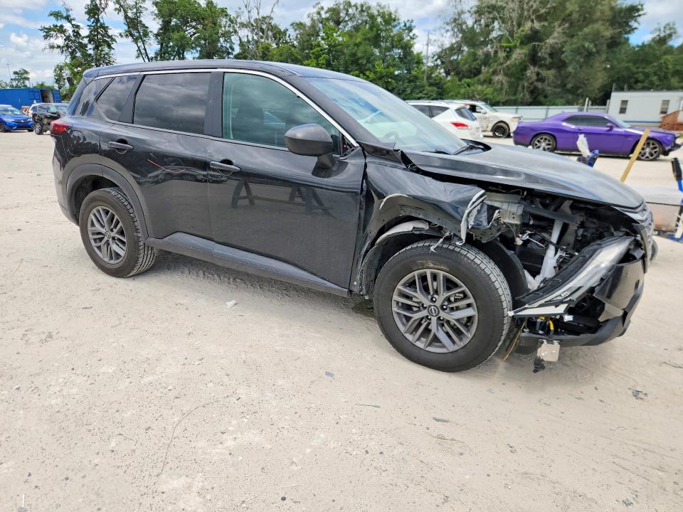 2024 Nissan Rogue sport VIN 5N1BT3AA0RC679235 COPART salvage auction — FRONT END, FL - CERTIFICATE OF TITLE (P), sold $8,100 on 2026-07-15 (photo 4)