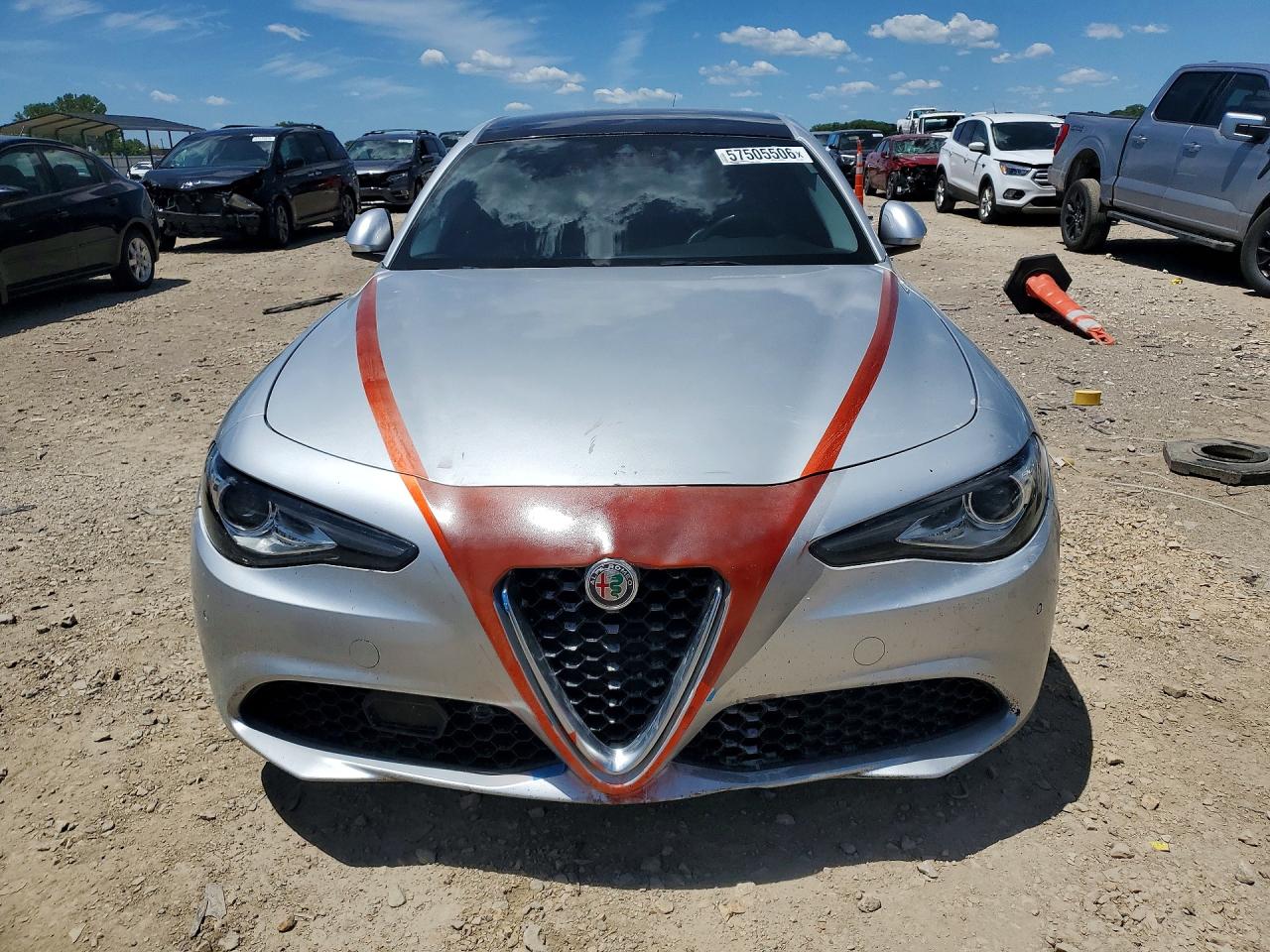 2017 Alfa Romeo Giulia VIN ZARFAEEN4H7554496 COPART salvage auction — Mechanical, KS - CERT OF TITLE-REBUILT SALVAGE, sold $700 on 2026-07-02 (photo 5)