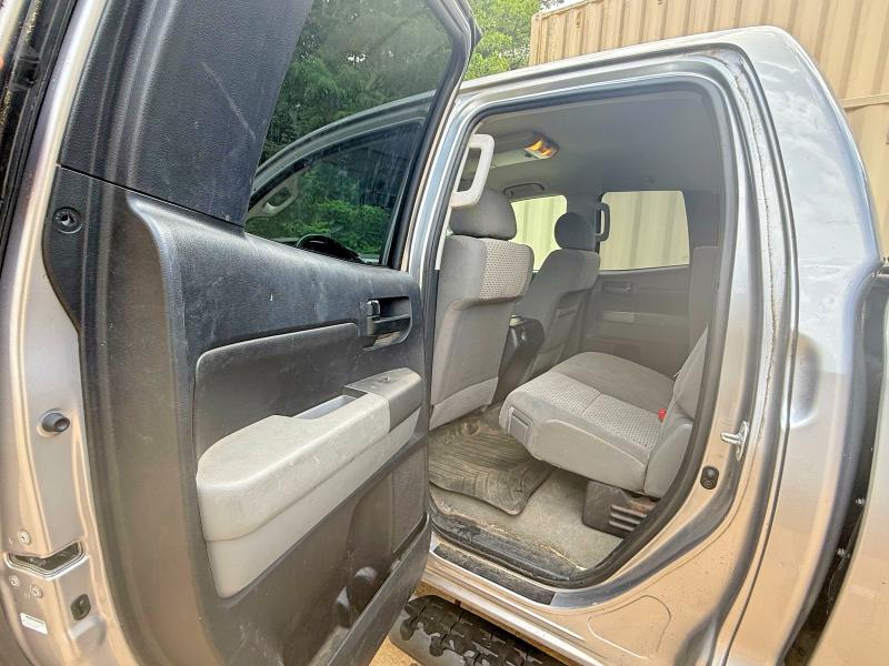 2010 Toyota Tundra VIN 5TFUY5F12AX143337 COPART salvage auction — MINOR DENT/SCRATCHES, Nh - Certificate Of Title (P), sold $2,550 on 2026-07-22 (photo 6)