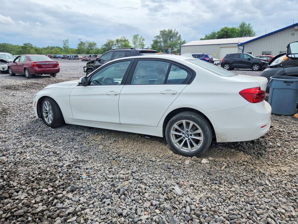 2017 BMW 3er VIN WBA8E5G3XHNU43897 COPART salvage auction — FRONT END, Il - Salvage Certificate, sold $2,700 on 2026-08-03 (photo 2)