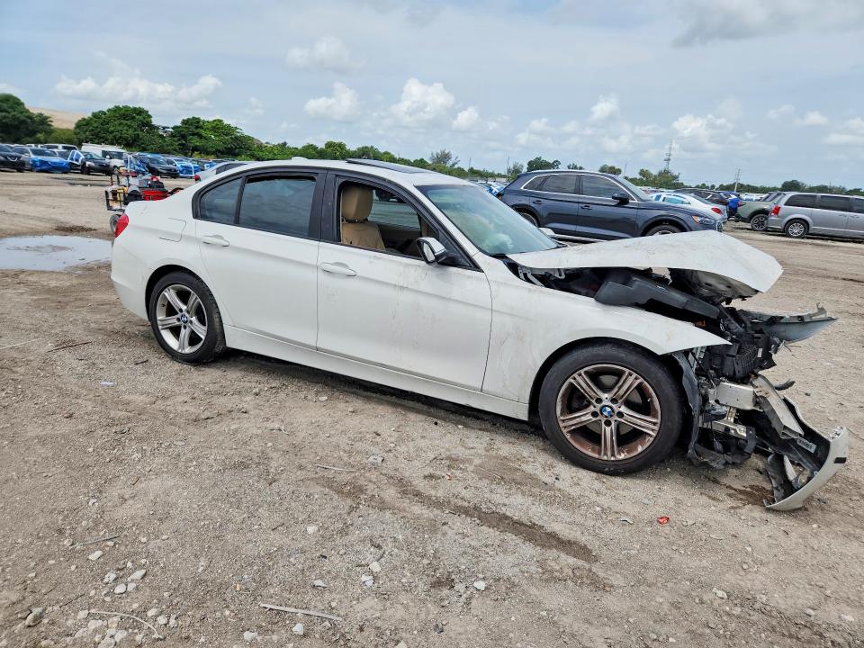 2014 BMW VIN WBA3A5C52EF605105 COPART salvage auction — FRONT END, Fl - Cert Of Title Slvg Rebuildable, sold $10 on 2026-07-28 (photo 4)