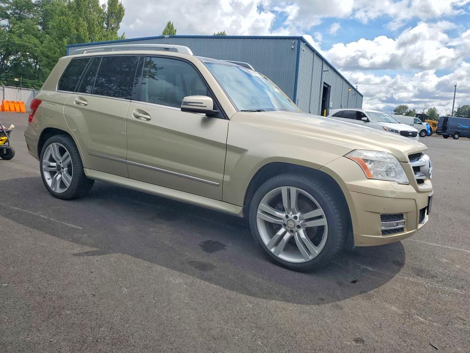2012 Mercedes-benz VIN WDCGG8HB4CF825243 COPART salvage auction — FRONT END, Or - Salvage Title Certificate, sold $2,050 on 2026-07-29 (photo 4)
