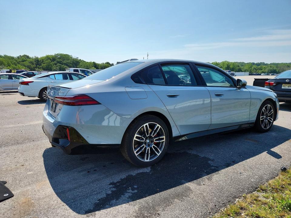 2026 BMW 5 series VIN WBA53FJ05TCX46233 COPART salvage auction — FRONT END, AZ - CERT OF TITLE - SALVAGE, sold $35,750 on 2026-07-27 (photo 3)