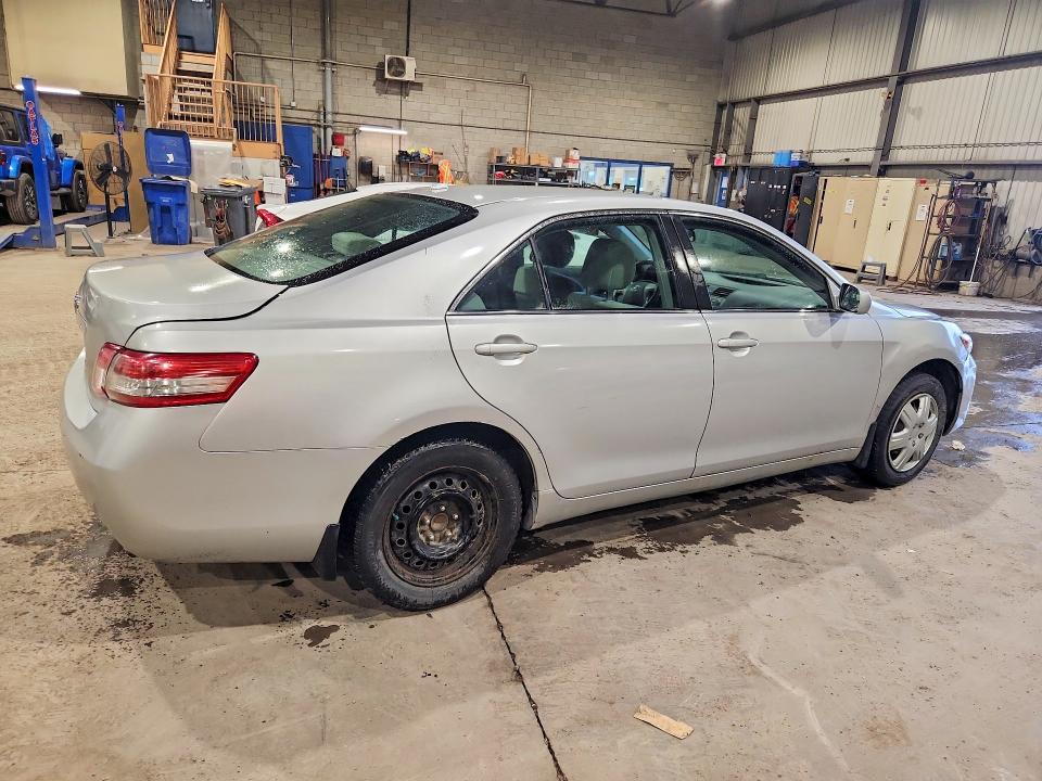 2011 Toyota Camry VIN 4T1BF3EK9BU165474 COPART salvage auction — MINOR DENT/SCRATCHES, Qc - Aucune Mention, sold $1,050 on 2026-07-03 (photo 3)