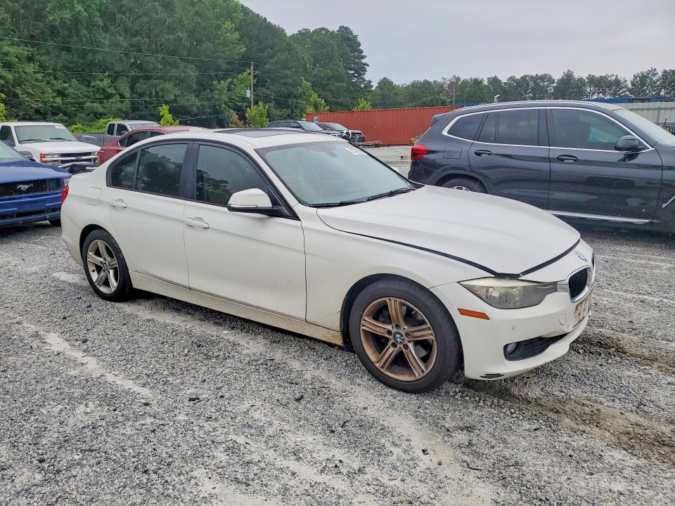 2014 BMW 3er VIN WBA3D3C50EK156994 COPART salvage auction — MECHANICAL, Ga - Certificate Of Title, sold $750 on 2026-07-13 (photo 4)