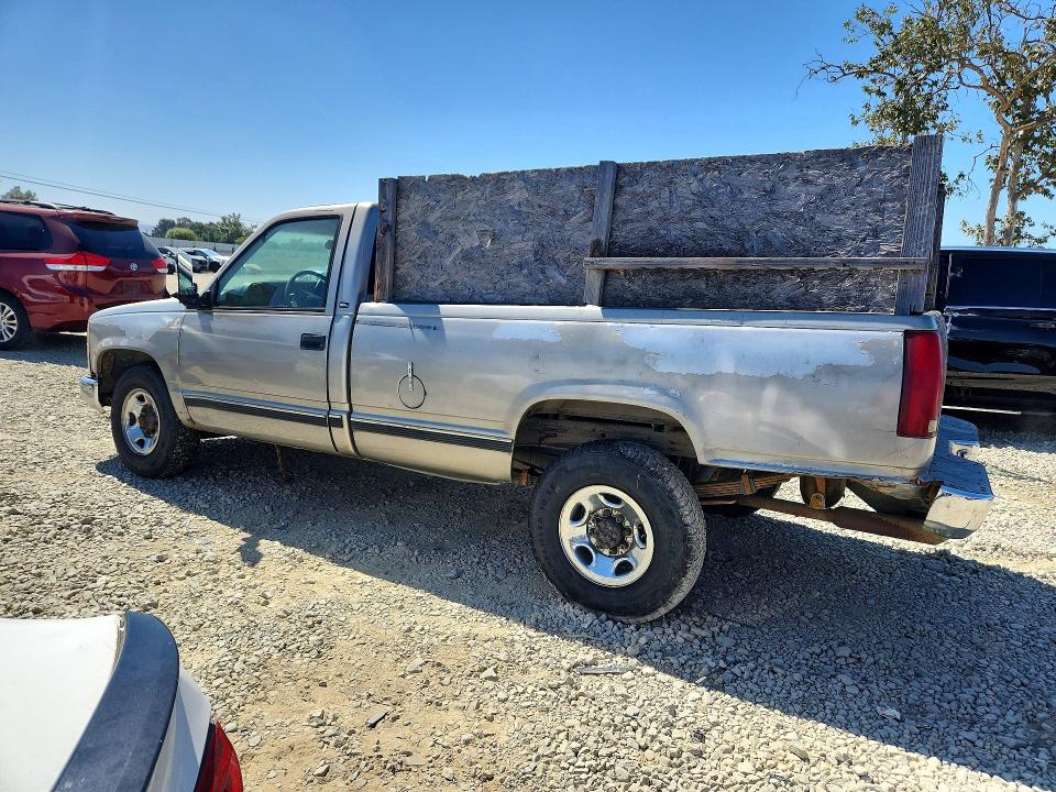2000 Gmc SIERRA VIN 1GTGC24J7YR155320 COPART salvage auction — SIDE, Ca - Dlr/Dis/Exp Only Salvage Title, sold $450 on 2026-07-02 (photo 2)