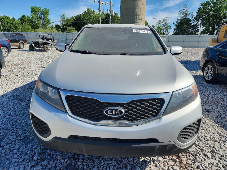 2013 Kia Sorento VIN 5XYKTDA62DG356511 COPART salvage auction — FRONT END, Mi - Dealer Only Clean Title, sold $525 on 2026-07-30 (photo 5)