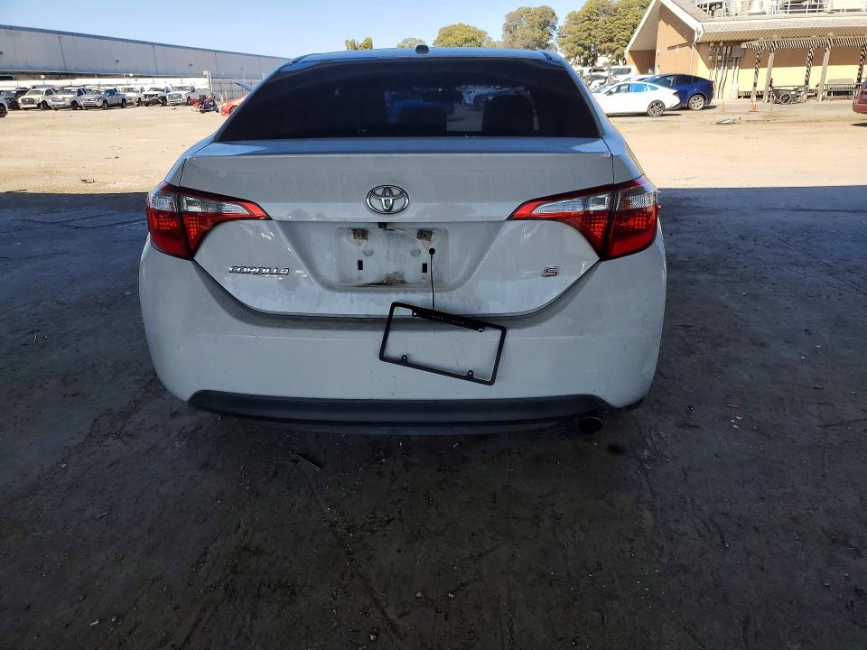 2014 Toyota Corolla VIN 5YFBURHE6EP072917 COPART salvage auction — FRONT END, Ca - Salvage Certificate, sold $325 on 2026-07-28 (photo 6)