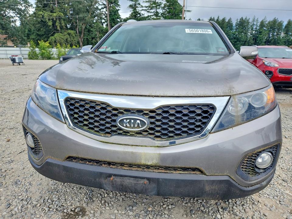 2012 Kia Sorento VIN 5XYKTCA61CG277873 COPART salvage auction — MINOR DENT/SCRATCHES, Wa - Vehicle Cert Of Ownership-Titl, sold $575 on 2026-07-31 (photo 5)