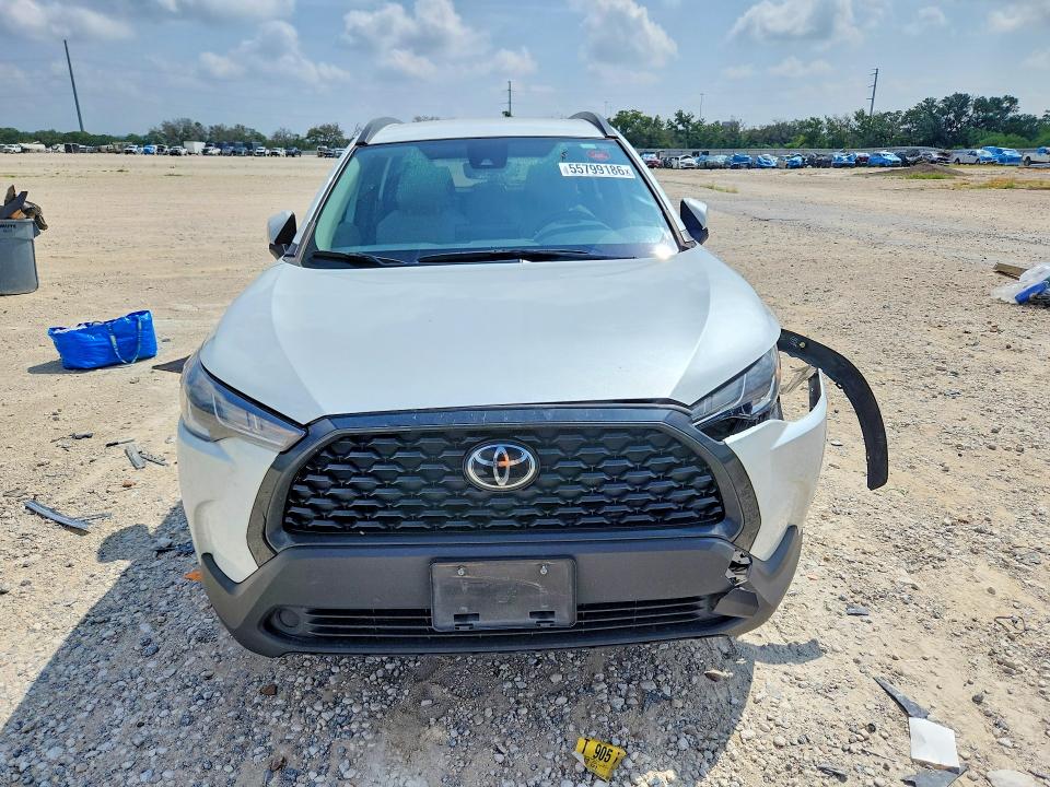 2022 Toyota VIN 7MUCAAAG7NV027461 COPART salvage auction — WATER/FLOOD, Tx - Salvage Vehicle Title, sold $5,900 on 2026-07-09 (photo 5)