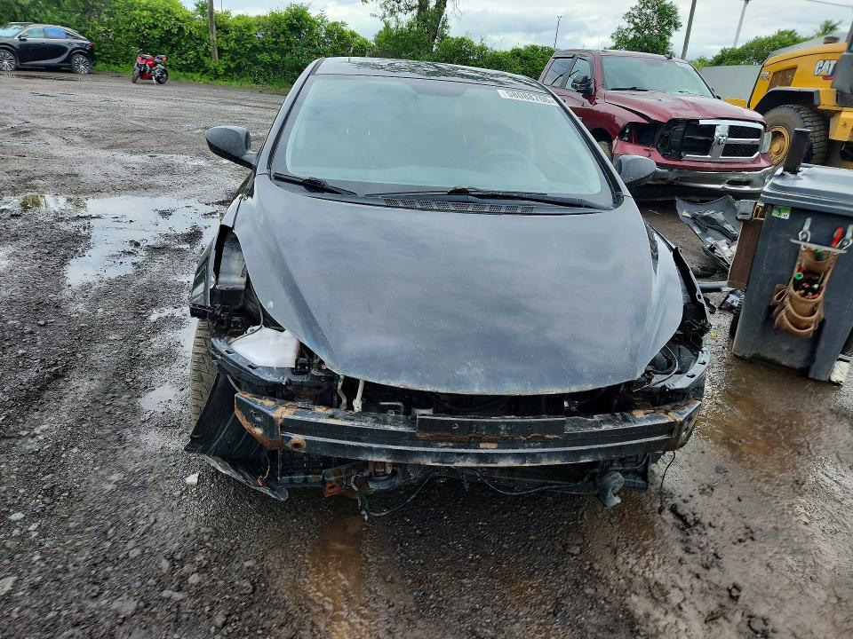 2016 Hyundai Elantra VIN KMHDH4AE6GU591297 COPART salvage auction — FRONT END, Qc - Gravement Accidente, sold $525 on 2026-07-28 (photo 5)