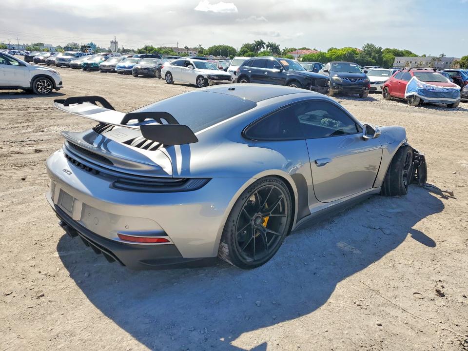 2022 Porsche 911 VIN WP0AC2A93NS268735 COPART salvage auction — FRONT END, Fl - Cert Of Title Slvg Rebuildable, sold $130,000 on 2026-08-13 (photo 3)