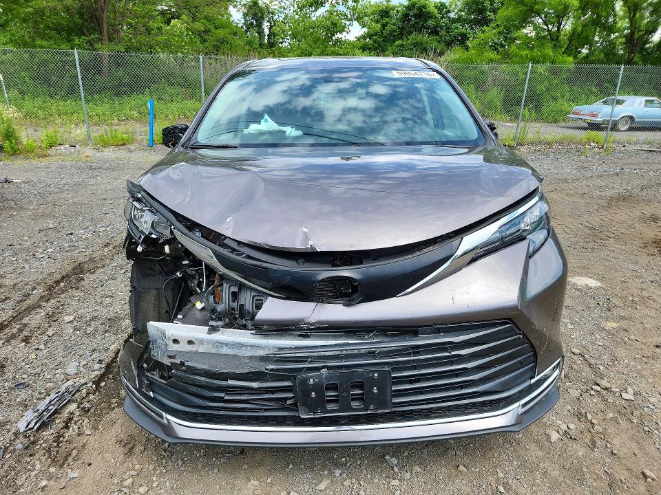2024 Toyota Sienna VIN 5TDYSKFCXRS121462 COPART salvage auction — REAR END, Ny - Mv-907A Salvage Certificate, sold $6,900 on 2026-07-16 (photo 5)