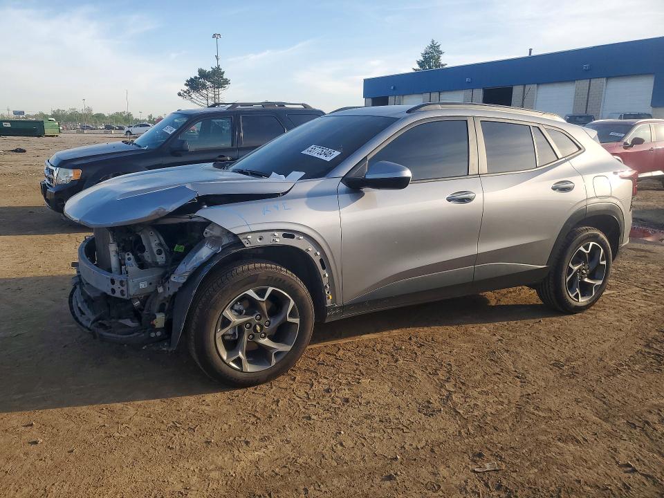 2025 Chevrolet Trax VIN KL77LHEP7SC041461 COPART salvage auction — FRONT END, Mi - Certificate Of Title, sold $6,100 on 2026-07-10 (photo 1)