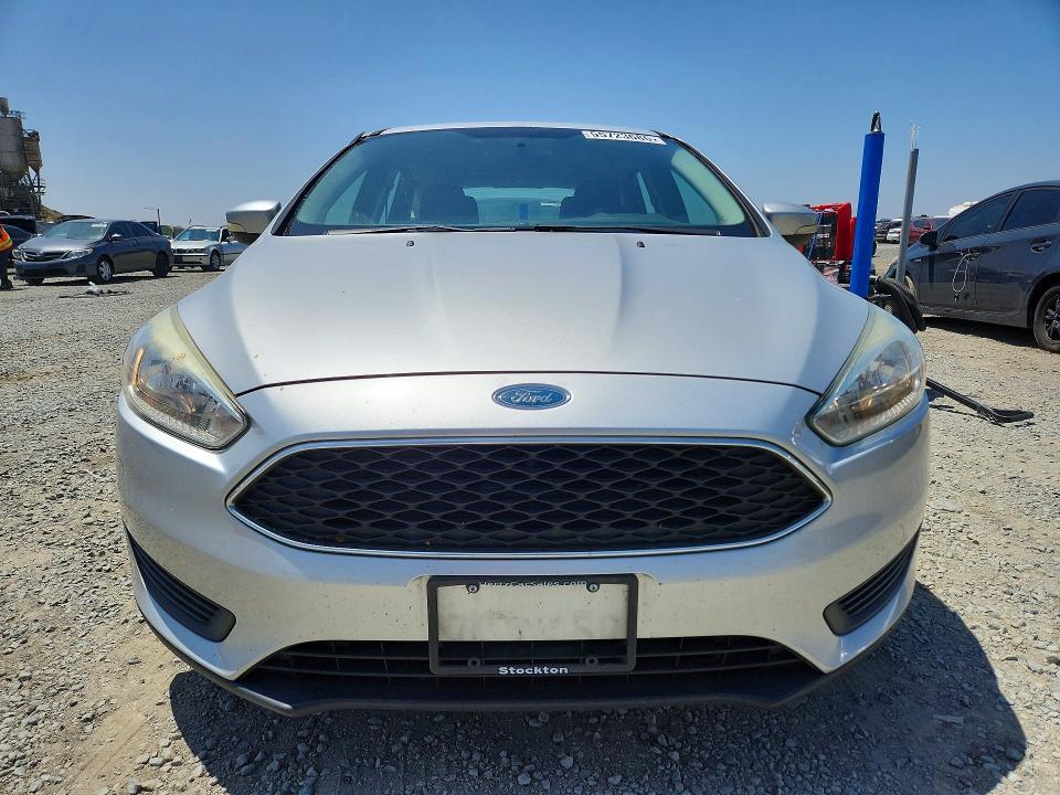 2015 Ford Focus VIN 1FADP3K28FL307295 COPART salvage auction — MINOR DENT/SCRATCHES, Ca - Dis/Dlr/Exp Only Clean Title, sold $425 on 2026-07-02 (photo 5)