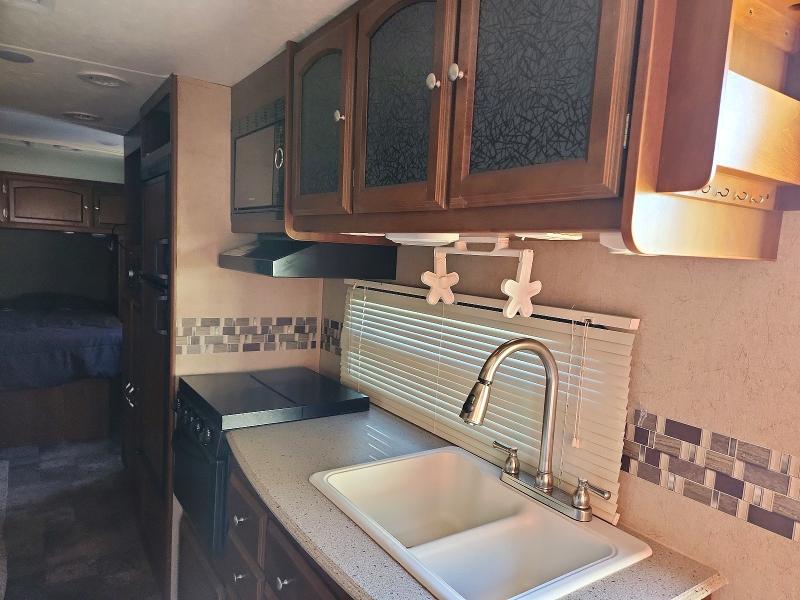 2016 Free Travel tra VIN 5ZT2FEPB1GA020496 COPART salvage auction — NORMAL WEAR, VA - CERTIFICATE OF TITLE, sold $2,900 on 2026-07-28 (photo 7)