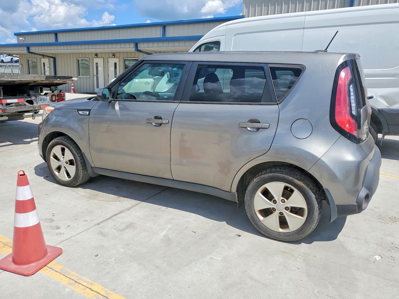 2015 Kia Soul VIN KNDJN2A22F7212447 COPART salvage auction — Front End, TN - CERTIFICATE OF TITLE, sold $825 on 2026-07-09 (photo 2)