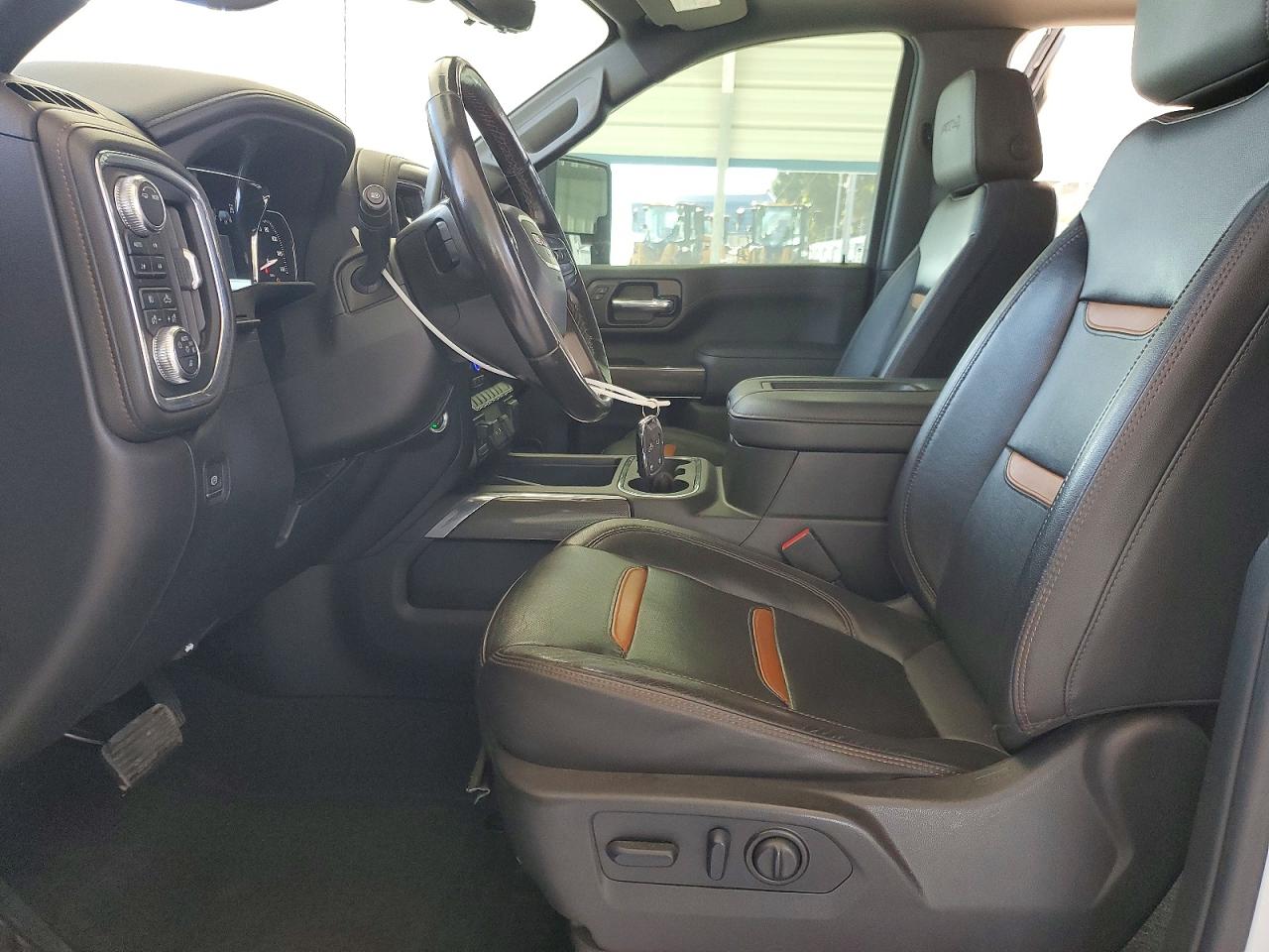 2022 GMC Sierra VIN 1GT49PEY9NF357745 COPART salvage auction — Minor Dent/Scratches, IN - CERTIFICATE OF TITLE, sold $32,500 on 2026-07-09 (photo 7)