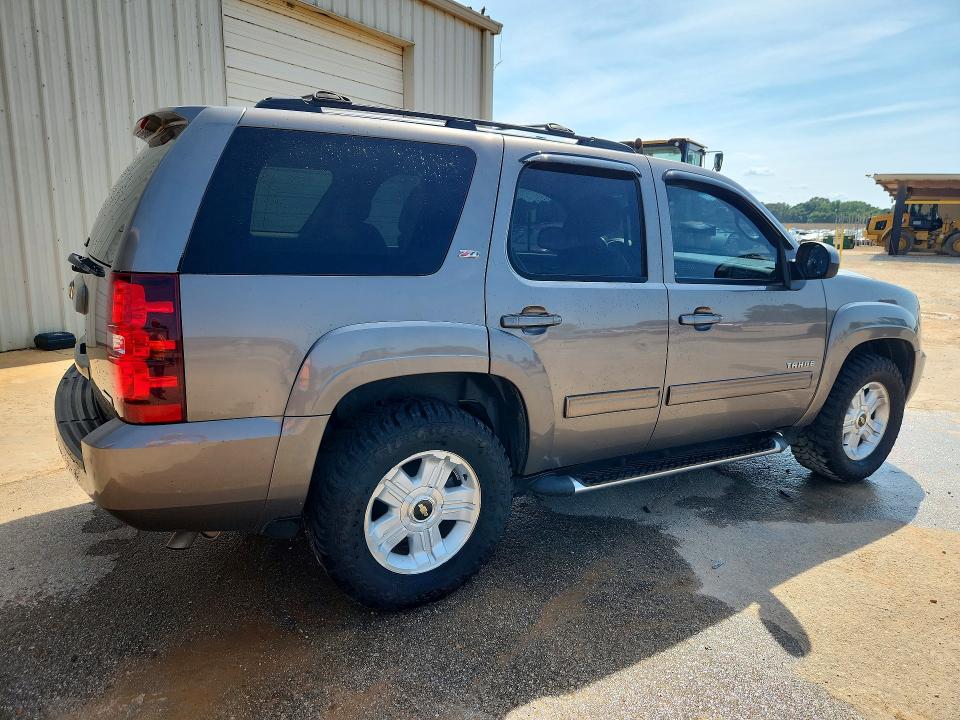 2011 Chevrolet Tahoe VIN 1GNSCBE06BR269758 COPART salvage auction — SIDE, AL - CERTIFICATE OF TITLE, sold $700 on 2026-07-09 (photo 3)