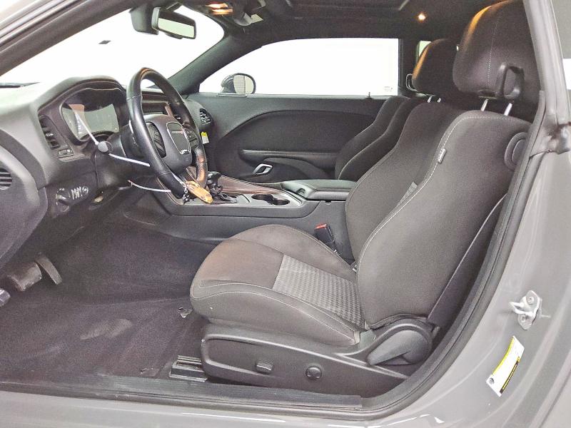 2023 Dodge Challenger VIN 2C3CDZBT5PH669677 COPART salvage auction — MINOR DENT/SCRATCHES, TX - CERTIFICATE OF TITLE, sold $22,750 on 2026-07-28 (photo 7)