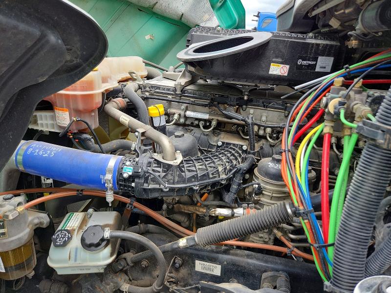 2023 Freightliner Cascadia 126 VIN 3AKJHHDR1PSNW6890 COPART salvage auction — WATER/FLOOD, NE - CERT OF TITLE-SALVAGE, sold $38,500 on 2026-07-16 (photo 7)