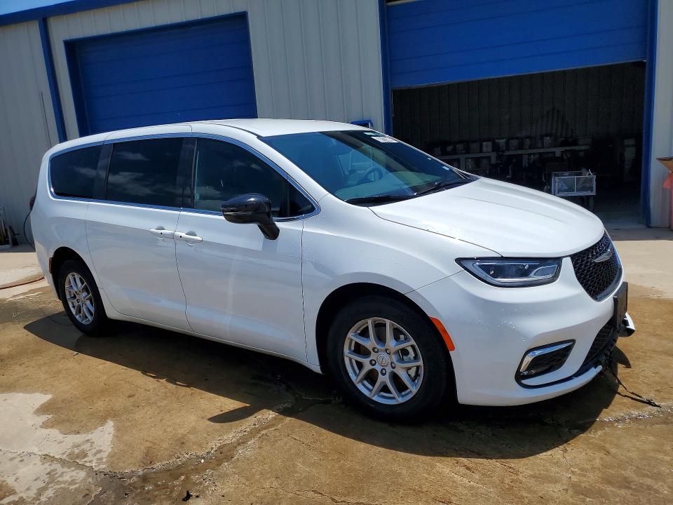 2026 Chrysler Pacifica VIN 2C4RC1BG9TR230886 COPART salvage auction — FRONT END, TX - CERTIFICATE OF TITLE, sold $18,200 on 2026-08-19 (photo 4)