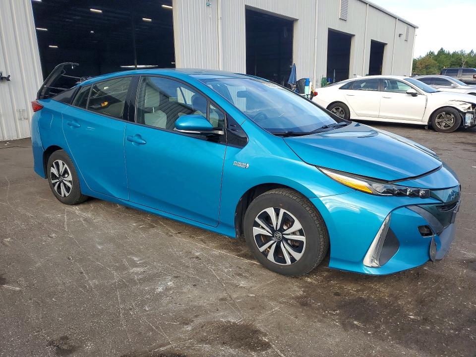 2018 Toyota Prius VIN JTDKARFP8J3099357 COPART salvage auction — REAR END, Fl - Cert Of Title Slvg Rebuildable, sold $2,000 on 2026-07-22 (photo 4)