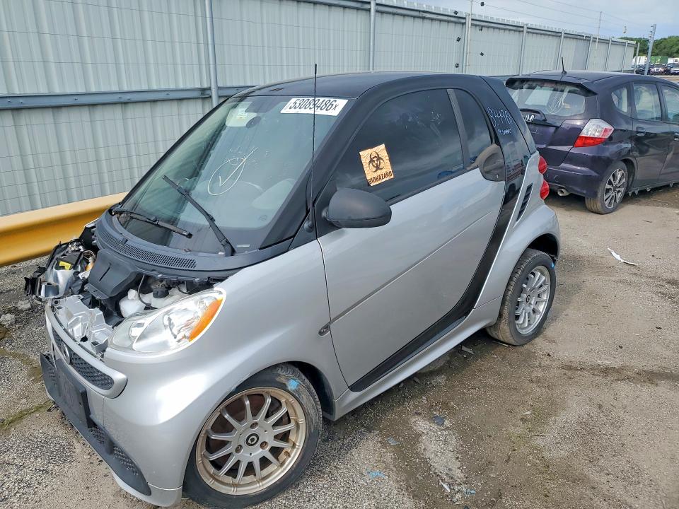 2014 Smart Fortwo VIN WMEEJ9AA7EK736218 COPART salvage auction — FRONT END, Il - Salvage Certificate, sold $350 on 2026-07-06 (photo 1)