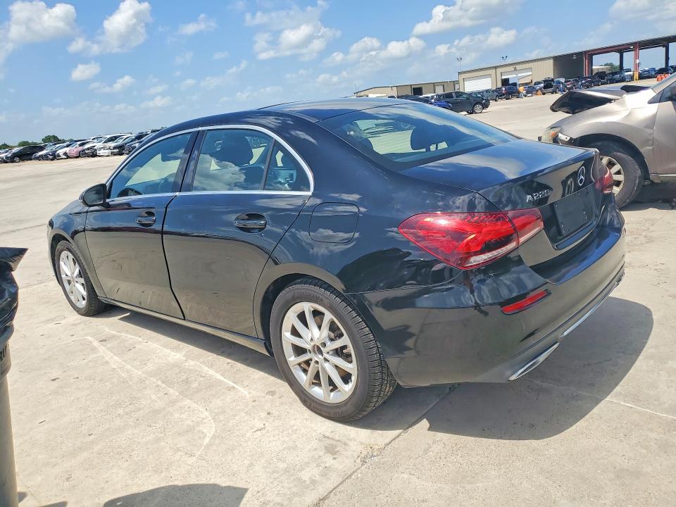 2020 Mercedes-benz VIN W1K3G4EB8LW044958 COPART salvage auction — MINOR DENT/SCRATCHES, Tx - Certificate Of Title, sold $9,200 on 2026-07-27 (photo 2)