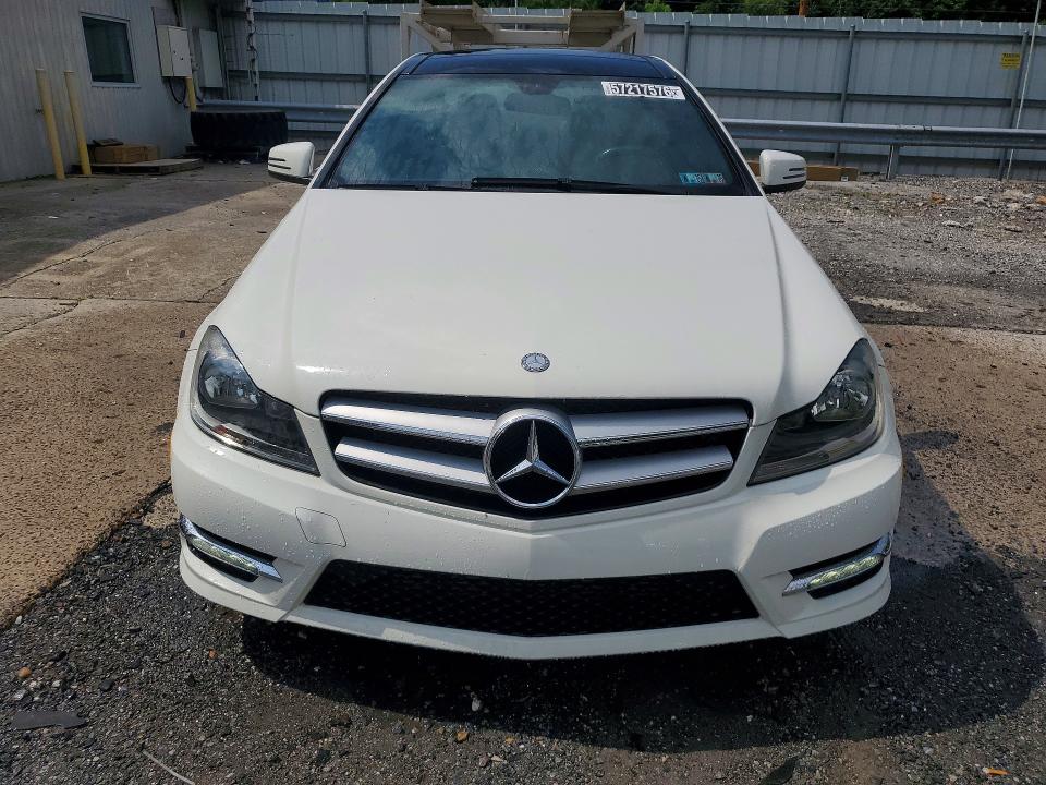2012 Mercedes-benz C class VIN WDDGJ4HB4CF856501 COPART salvage auction — NORMAL WEAR, In - Certificate Of Title, sold $1,050 on 2026-08-04 (photo 5)