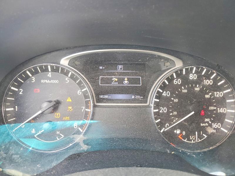 2017 Nissan Pathfinder VIN 5N1DR2MN9HC662805 COPART salvage auction — HAIL, Tx - Certificate Of Title, sold $10 on 2026-07-06 (photo 9)
