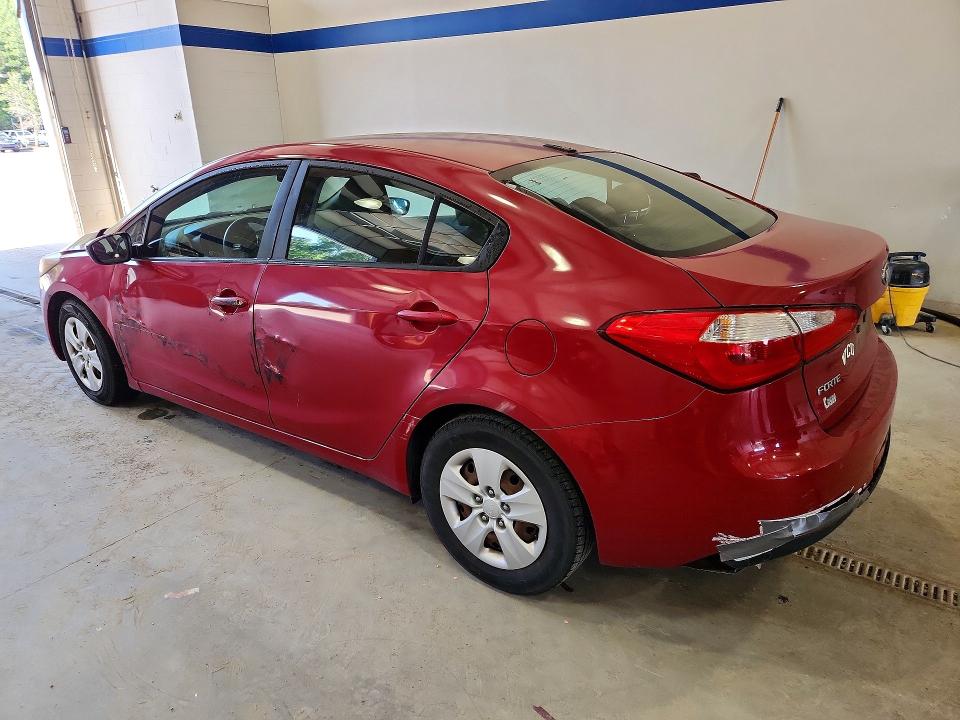 2015 Kia Forte VIN KNAFX4A6XF5313193 COPART salvage auction — FRONT END, Va - Certificate Of Title, sold $400 on 2026-07-17 (photo 2)
